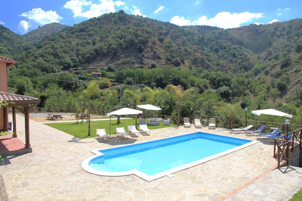 Profetina Village Motta Camastra Esterno foto