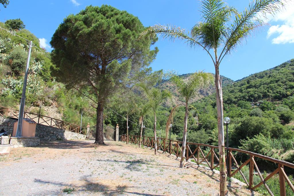 Profetina Village Motta Camastra Esterno foto